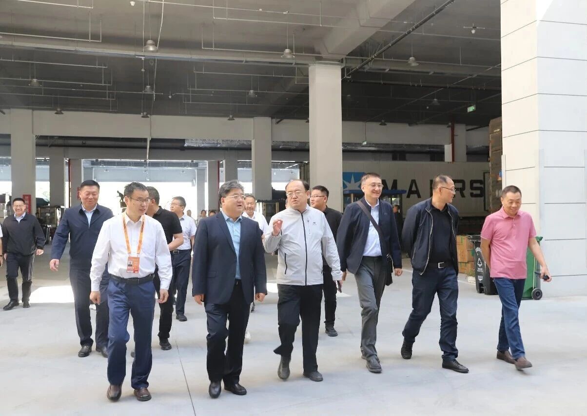 8245a68058cbb7a34ccedcd41253409e.jpg